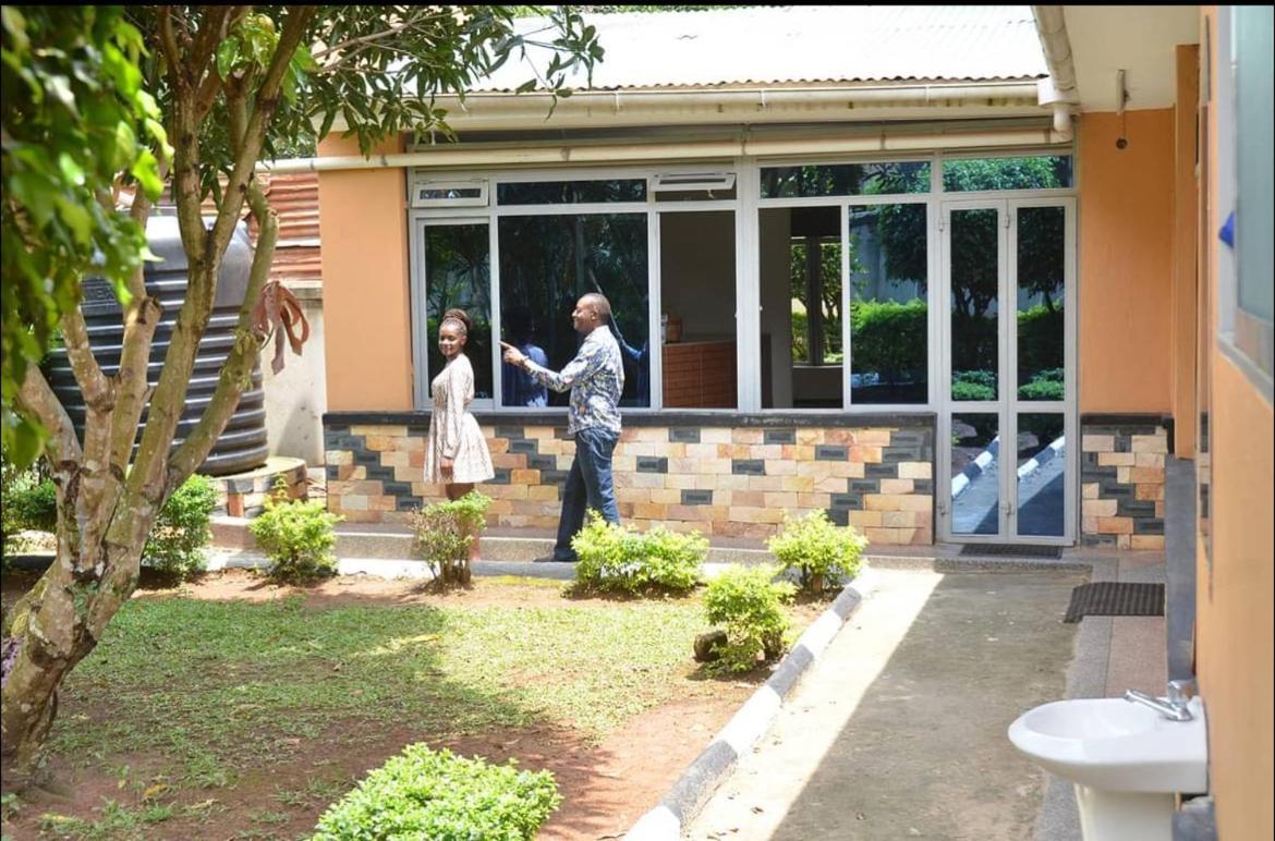 Merian Gardens And Guest House Mukono Town Exterior foto