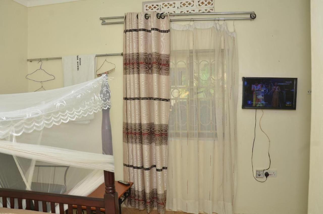 Merian Gardens And Guest House Mukono Town Exterior foto